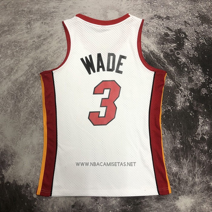 Camiseta Miami Heat Dwyane Wade NO 3 Mitchell & Ness 2005-06 Blanco